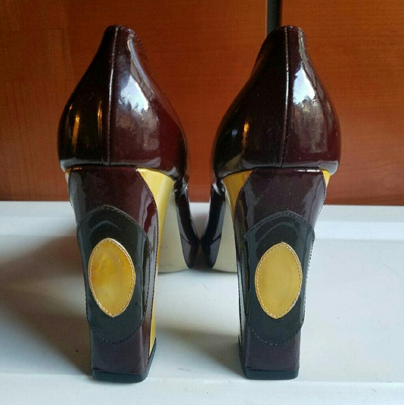 SOLD!!!! Emilio Pucci Stunning shoes - Picture 3 of 8