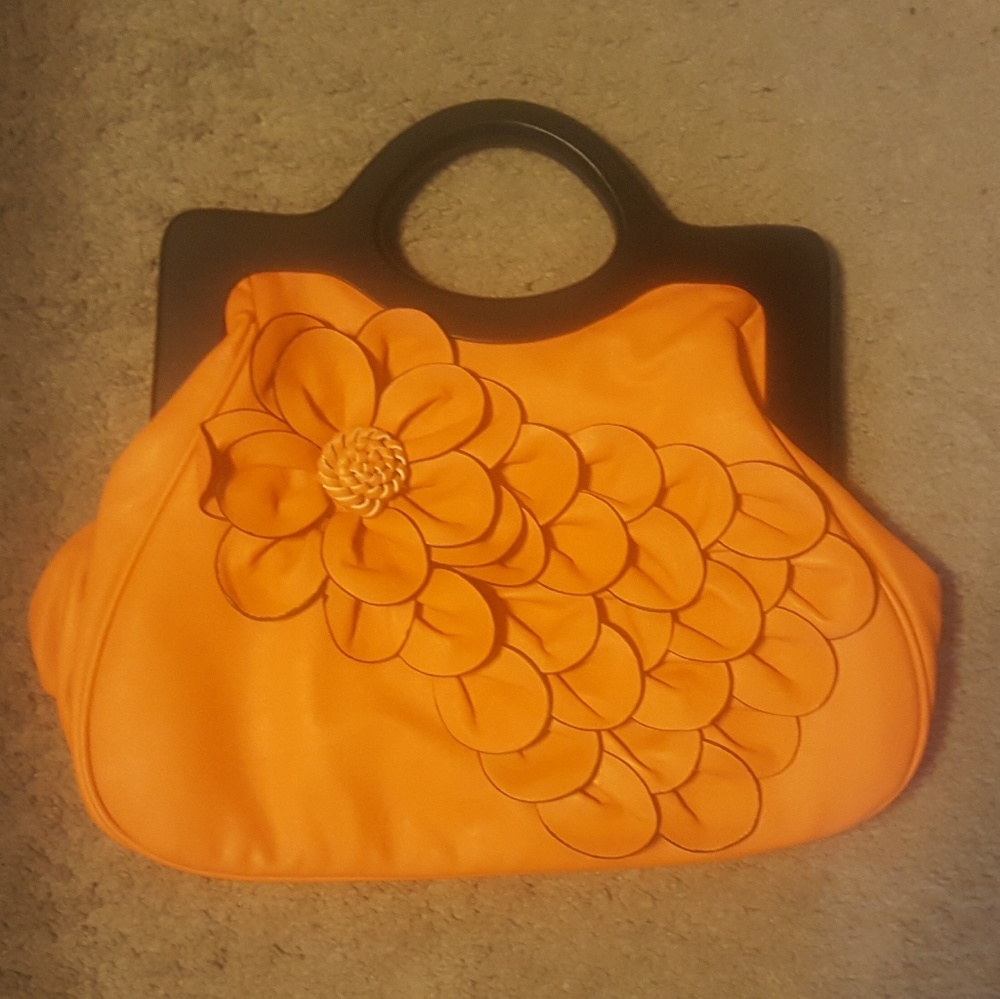 Purses - Picture 3 of 4
