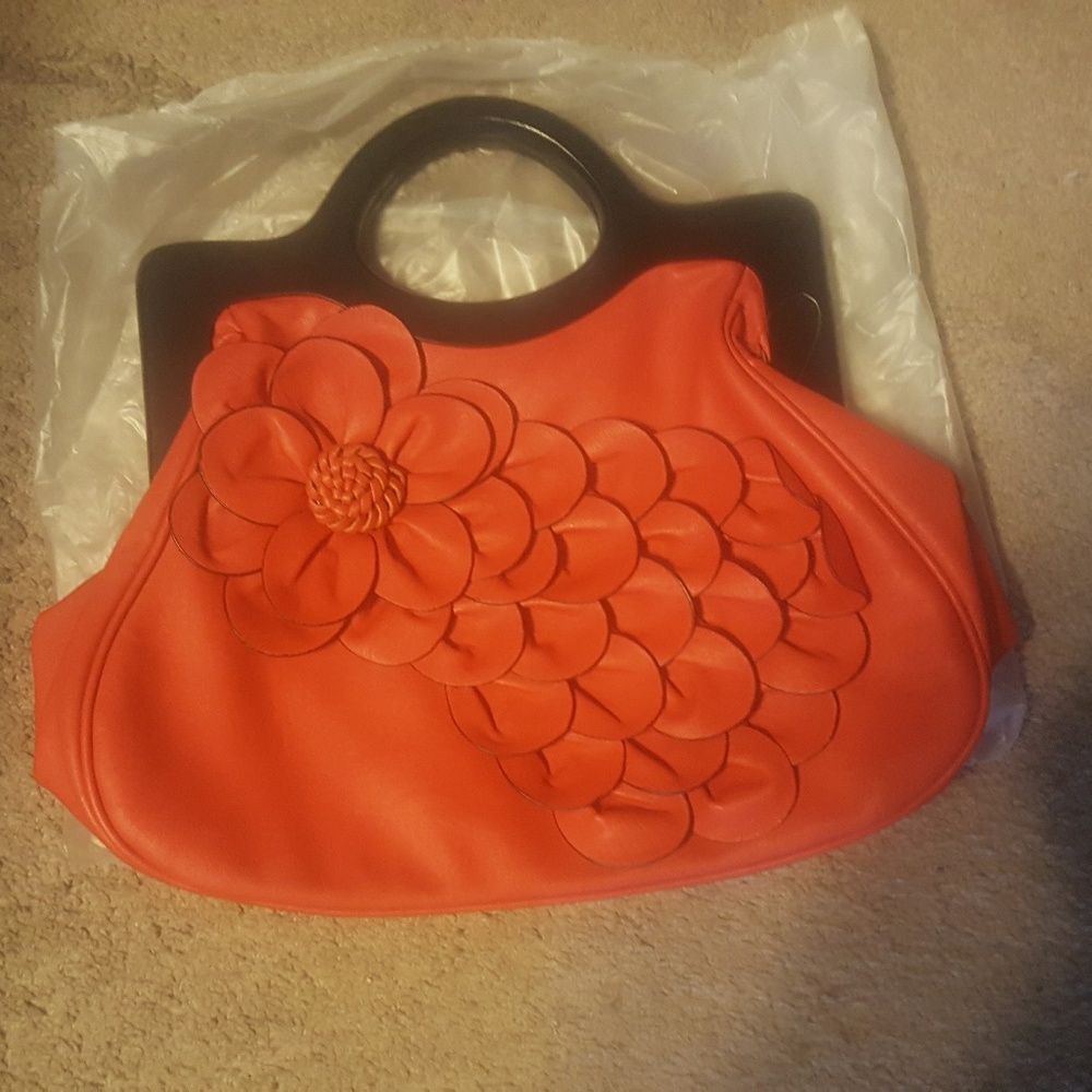 Purses - Picture 4 of 4