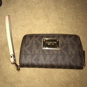 REAL ‼️Michael Kors wallet