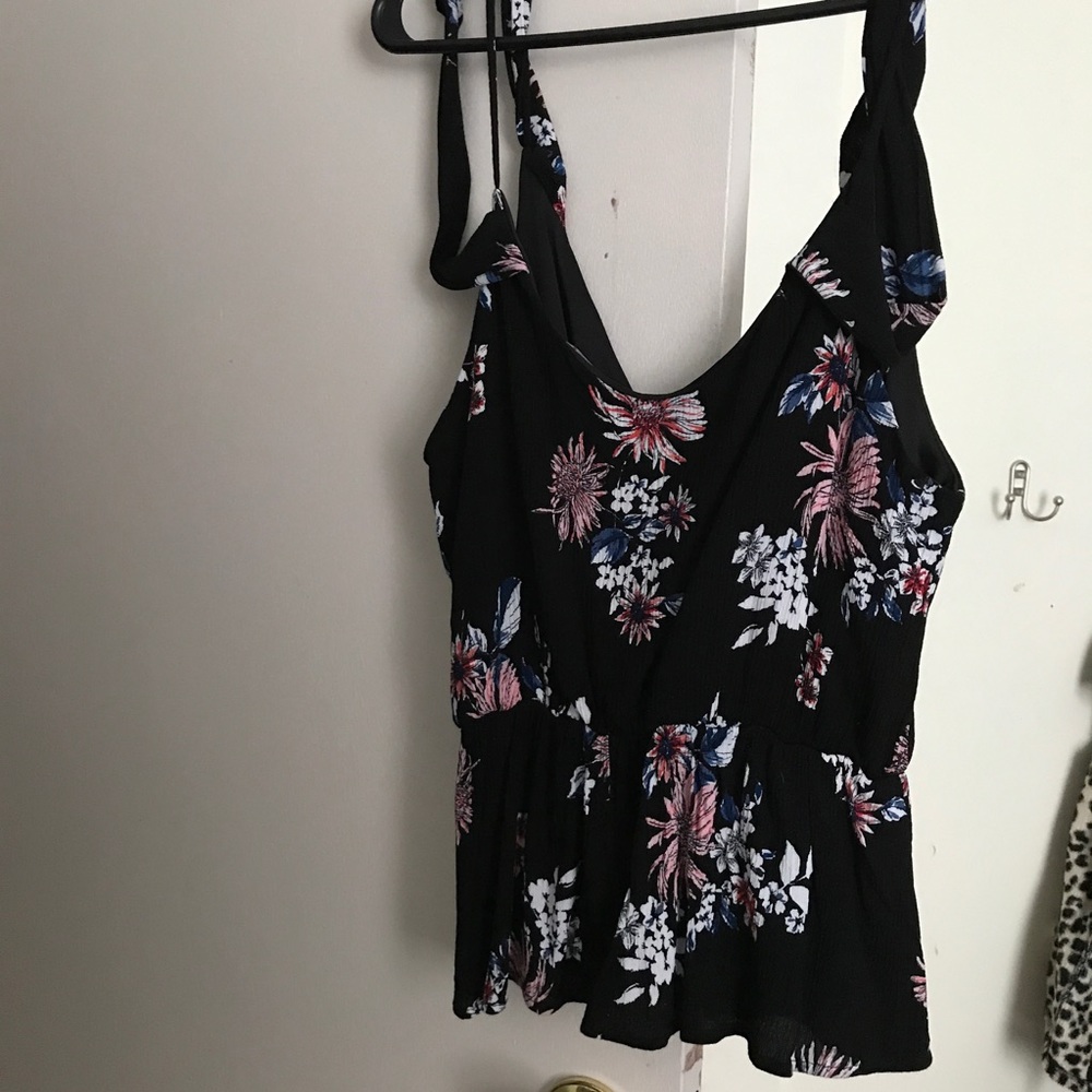 Sade black floral top - Picture 5 of 5