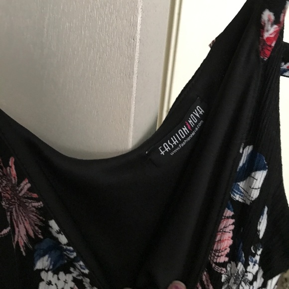 Sade black floral top - Picture 4 of 5