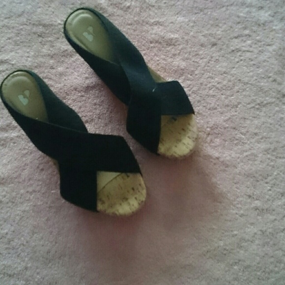 Shoes - Picture 2 of 2