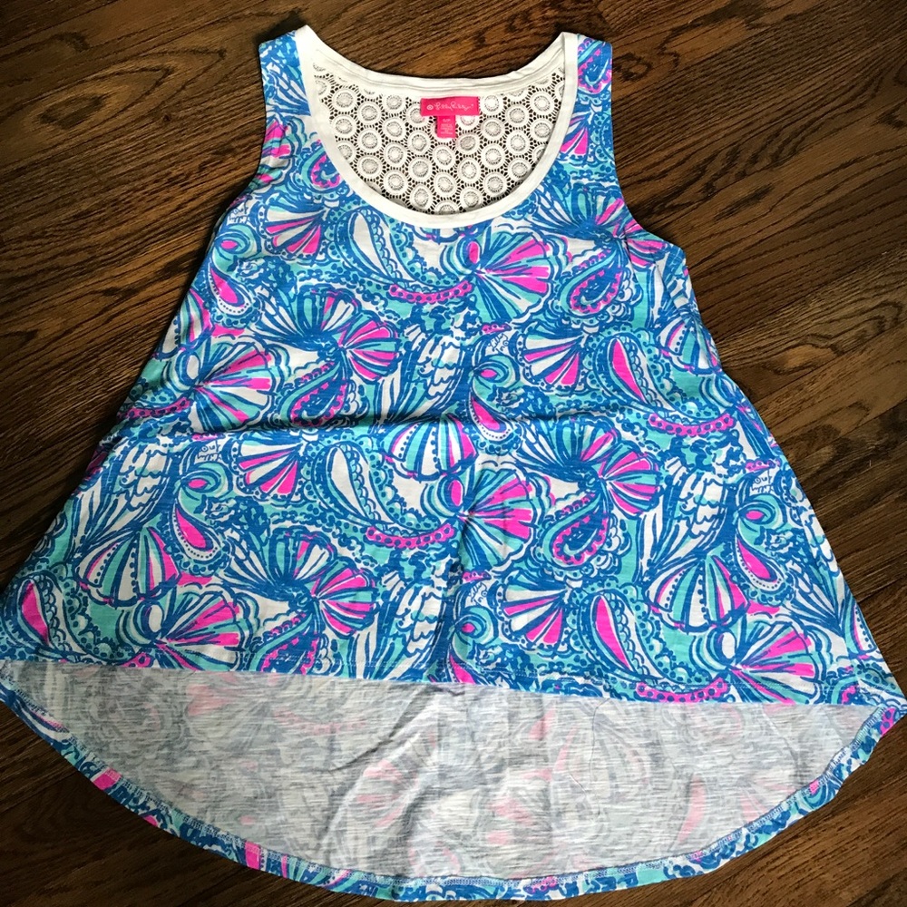 Lilly tank