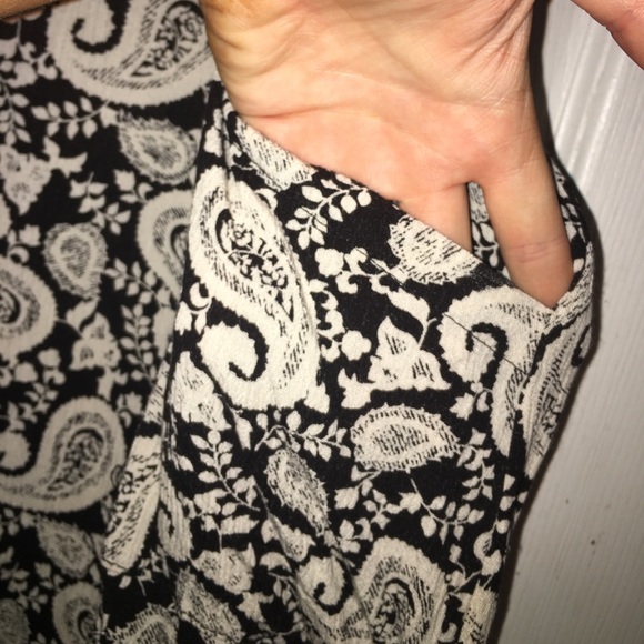 Willy Jay's Dress - Picture 2 of 5