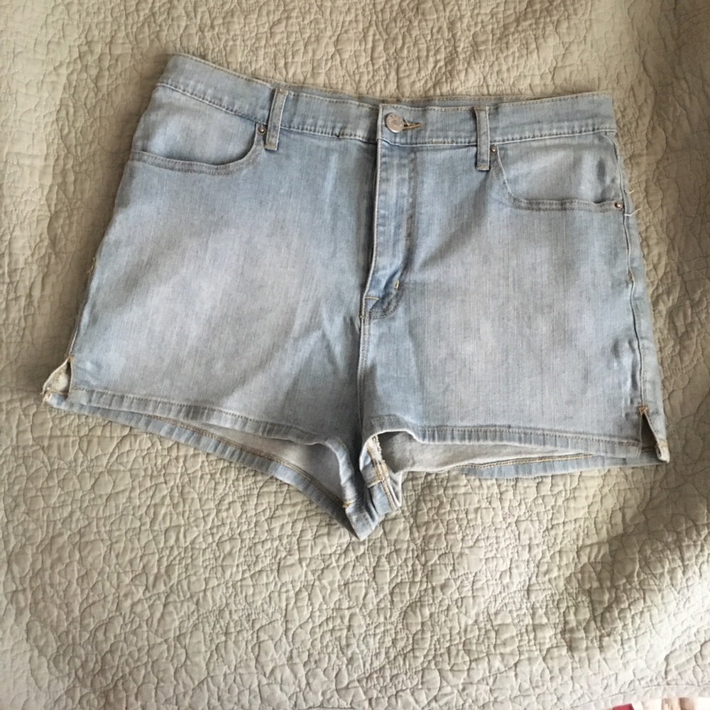 High Raised Urban Outfitters Shorts