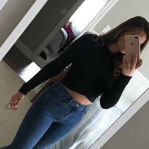 Black Long Sleeve Crop Top