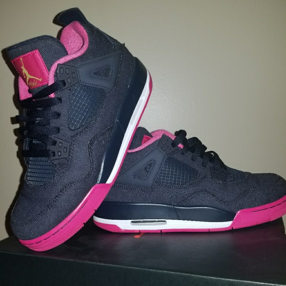 Air Jordan 4 Retro 💖 6.5Y Jean blue/pink 💖