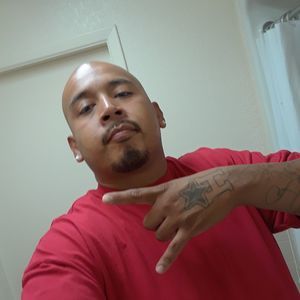 Meet your Posher, Elias