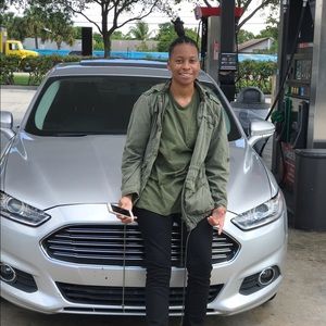 Meet your Posher, Charisse