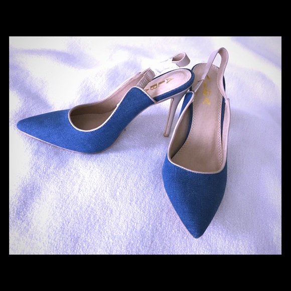 DENIM POINTED TOE SLINGBACK HEEL - Picture 1 of 2