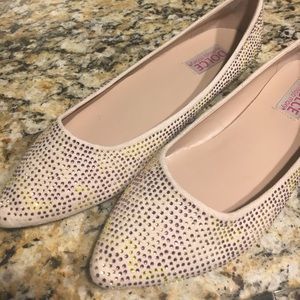 Super fun bedazzled ballet flats! Size 9