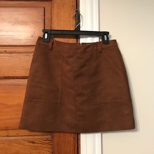 Hinge faux suede skirt