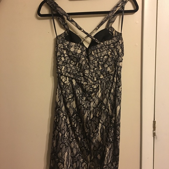 Satin cocktail dress - Picture 2 of 3