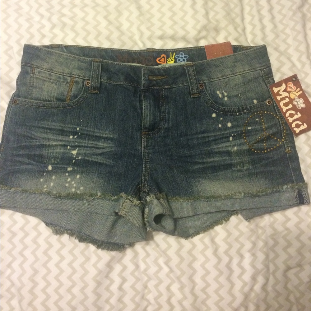 Mudd Peace sign shorts