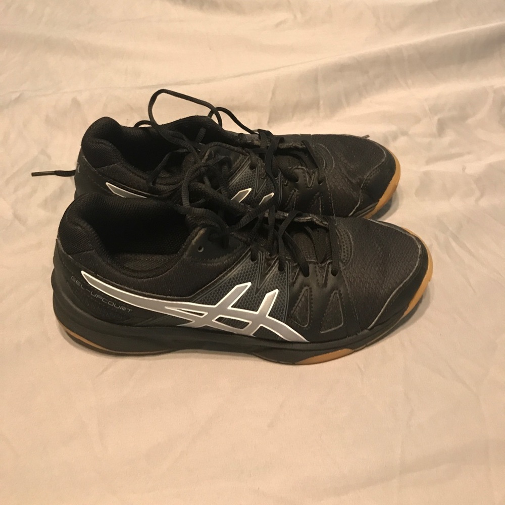 Volleyball shoes