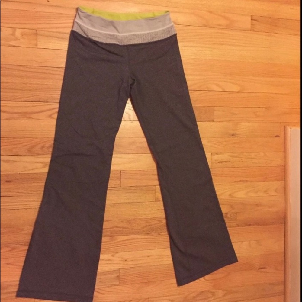 Lululemon grey yoga pants