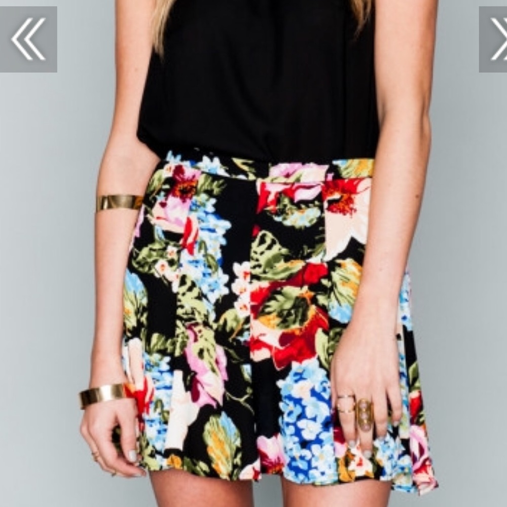 Show me your MuMu country gardens skirt size