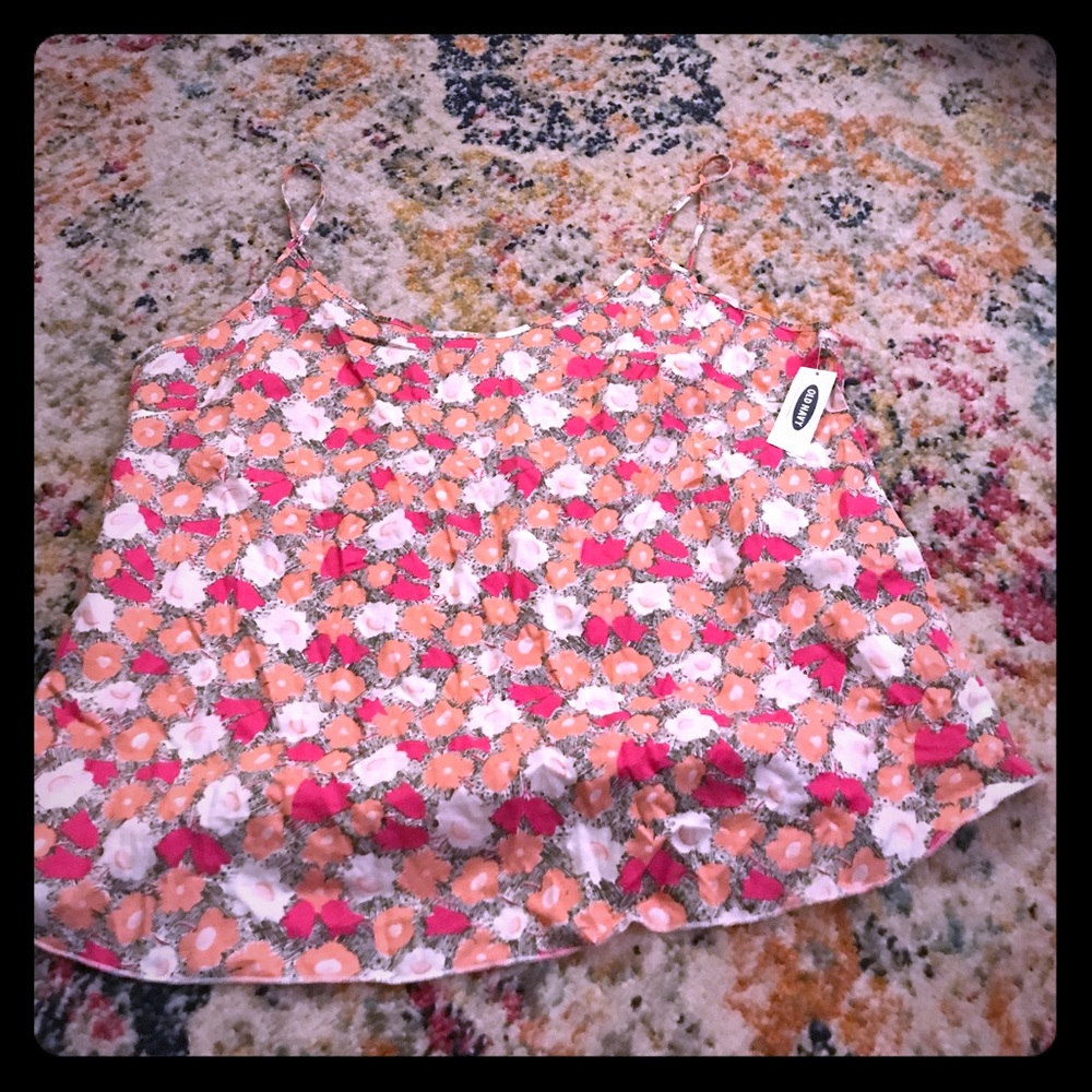 Spaghetti strap floral tank. NWT.