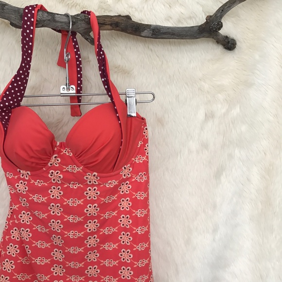 Lime Ricki Wire-free Tankini Swim Top. Size Small - Picture 4 of 8