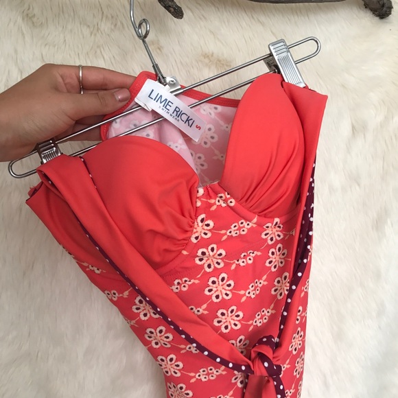 Lime Ricki Wire-free Tankini Swim Top. Size Small - Picture 5 of 8