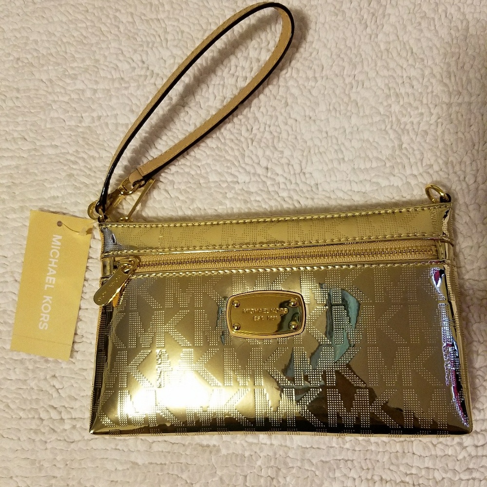 🎉New Michael Kors Jet Set Gold Large Wristlet 🎉