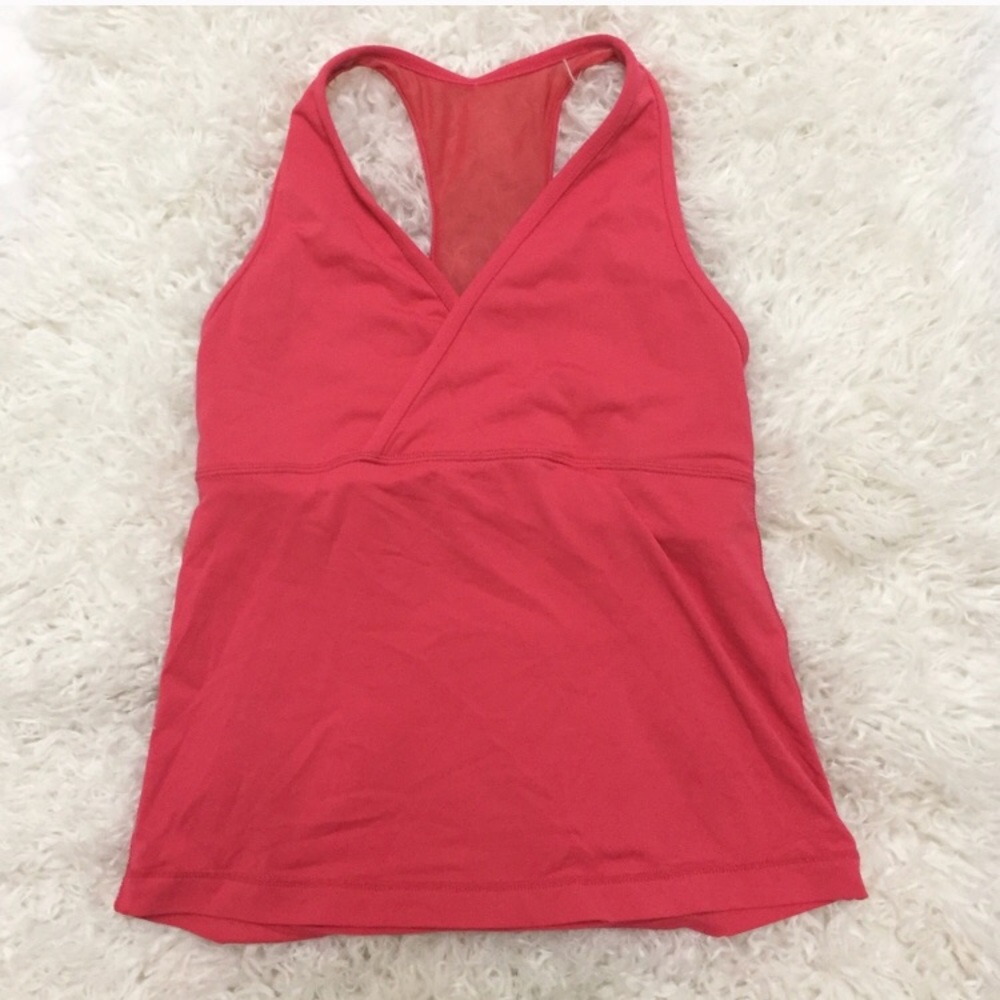 Lululemon workout top
