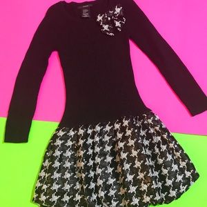 Girls beautiful Tahari dress