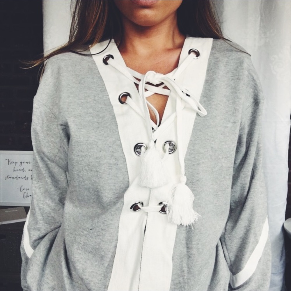 🆕Maria Lace Up Reversible Top - Picture 5 of 8