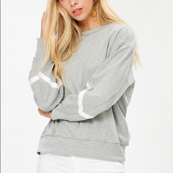 🆕Maria Lace Up Reversible Top - Picture 2 of 8