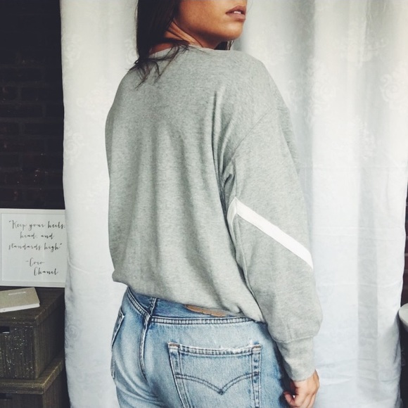 🆕Maria Lace Up Reversible Top - Picture 4 of 8