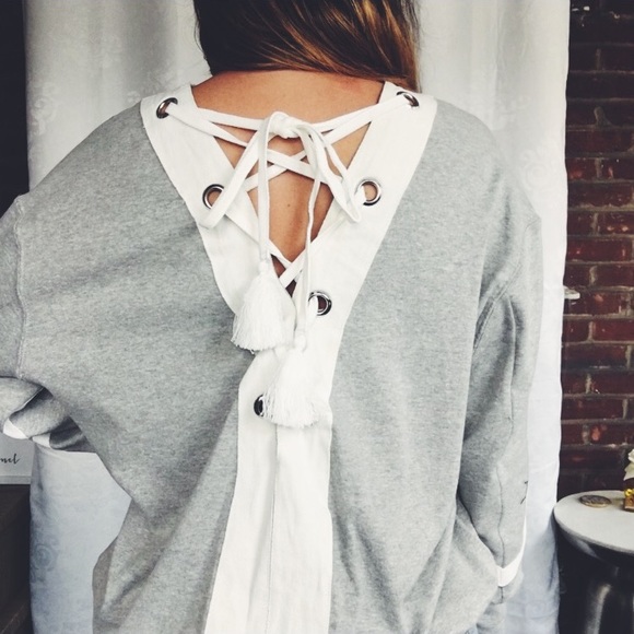 🆕Maria Lace Up Reversible Top - Picture 6 of 8