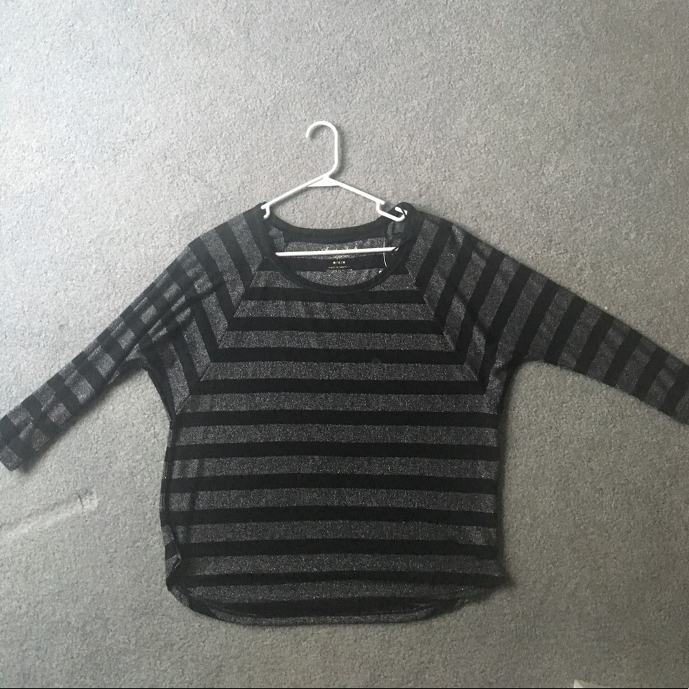 black/Silver striped top