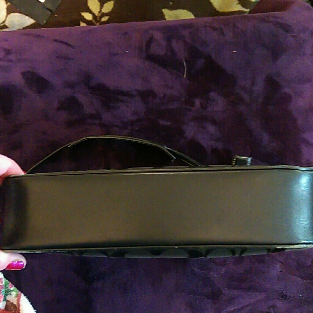 COACH PURSE - Picture 7 of 8