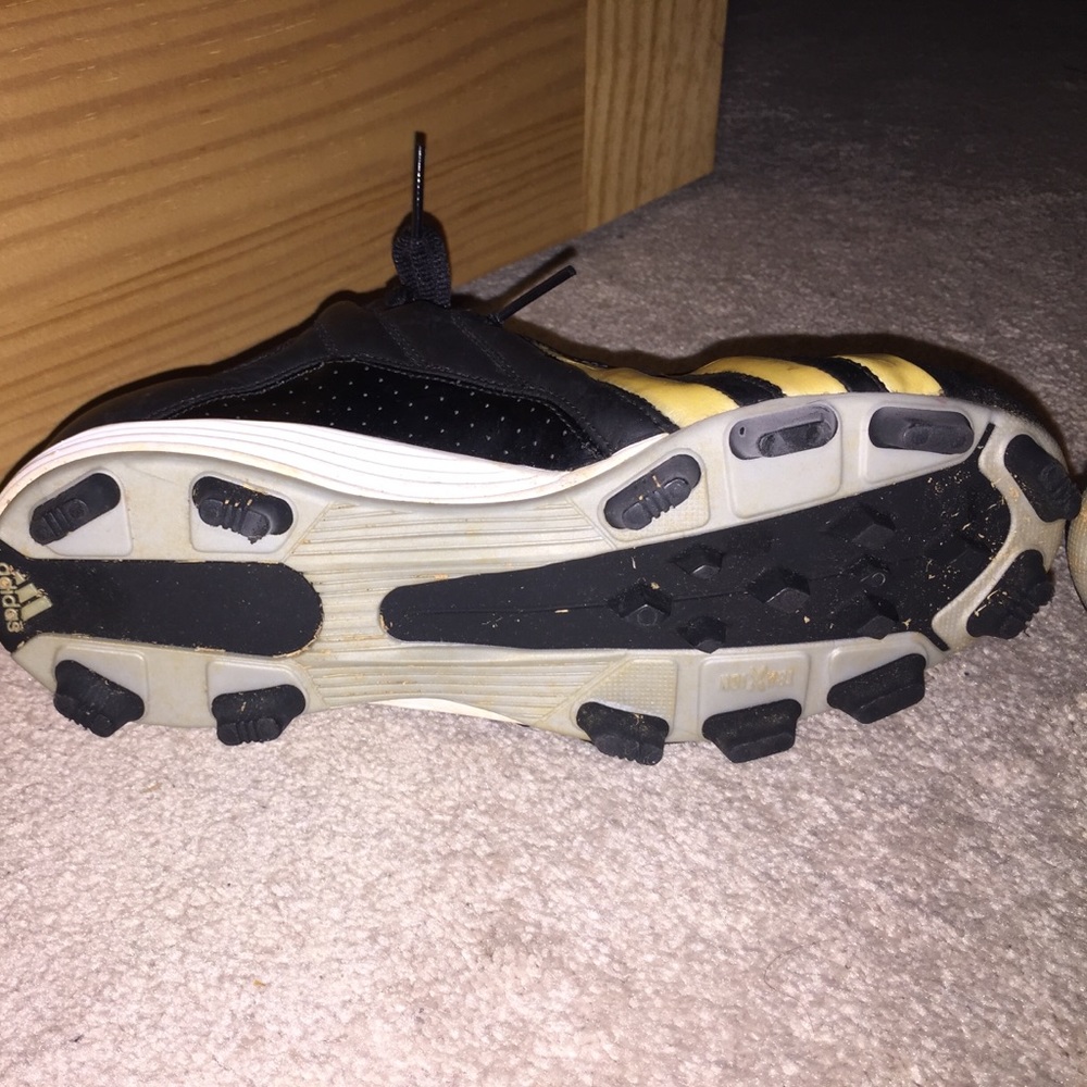 Adidas Cleats - Picture 6 of 7