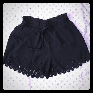 Scalloped lace black shorts, size m, drawstring