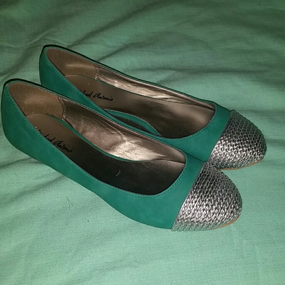 Turquoise flats