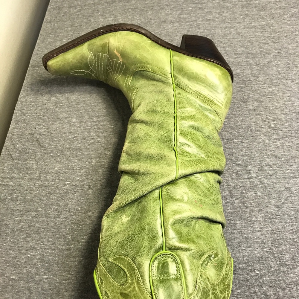 Green cowboy boots