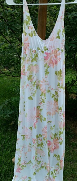 Vintage nightgown 70's or 80's - Picture 2 of 4