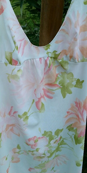 Vintage nightgown 70's or 80's - Picture 3 of 4