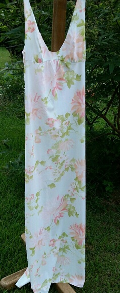 vassarette Other - Vintage nightgown 70's or 80's
