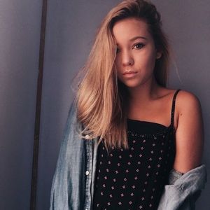 Meet your Posher, Jenna