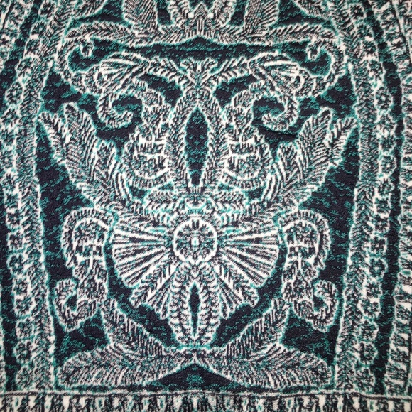 SOLD! Herve leger top and shorts - Picture 4 of 6