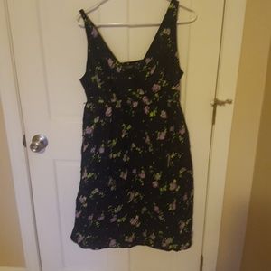 Beautiful floral sundress!