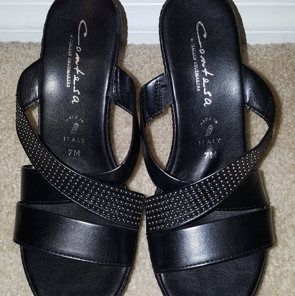 New, never worn Contesa wedges