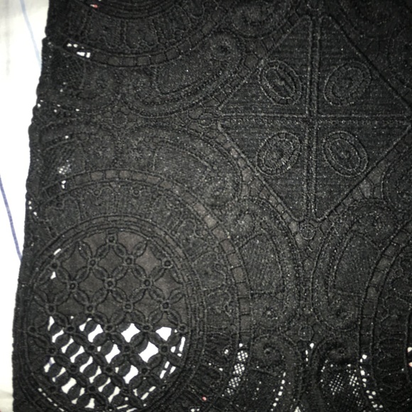 Super cute tight skirt - Picture 2 of 4