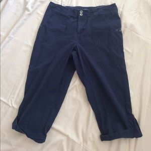 Navy capris
