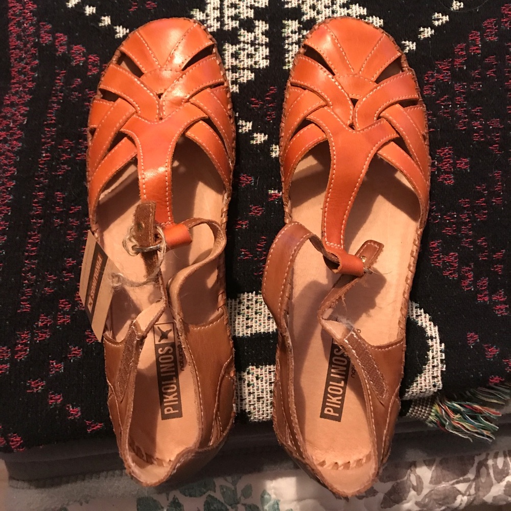 Brand new with box!! Pikolinos sandals size 39.