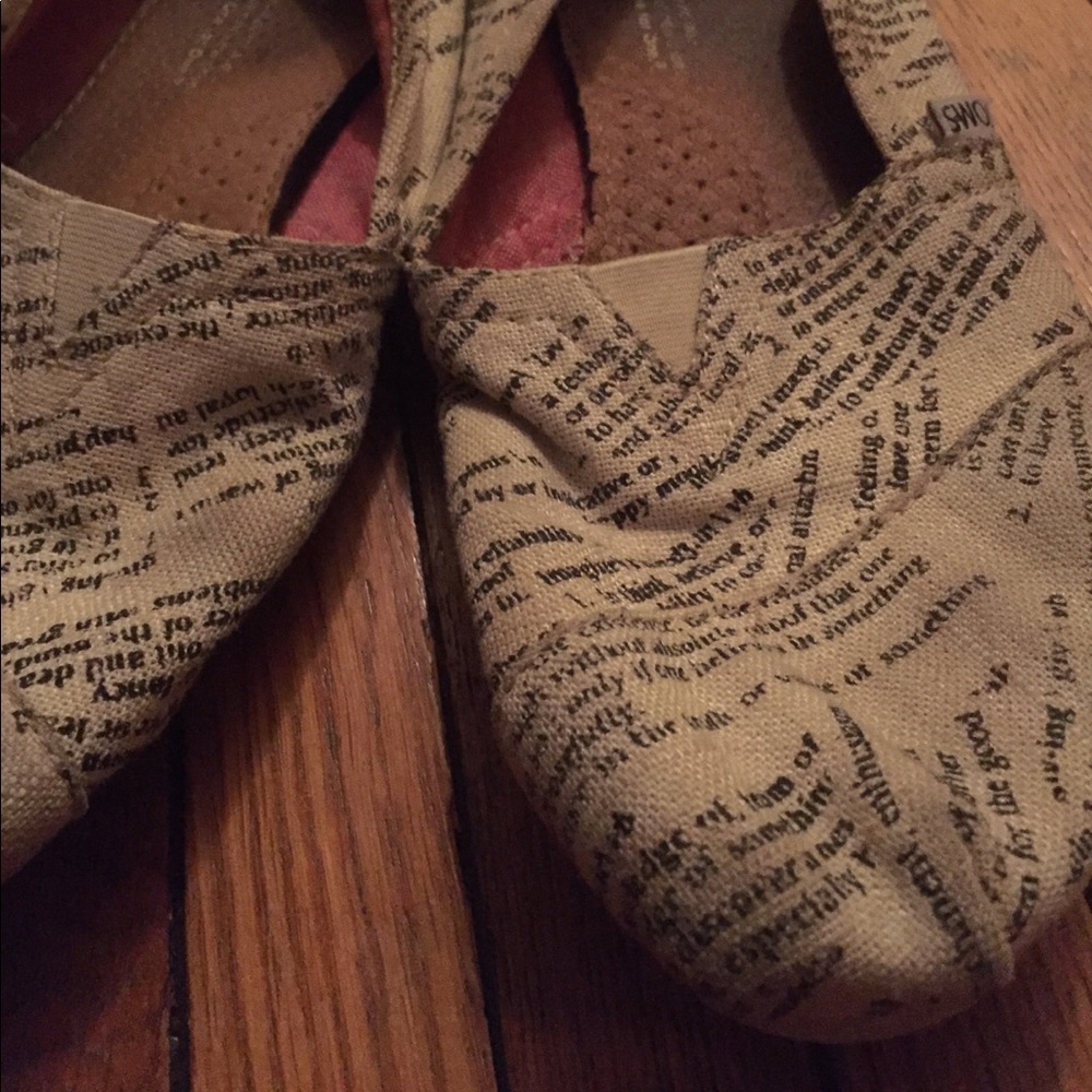 lightly worn toms