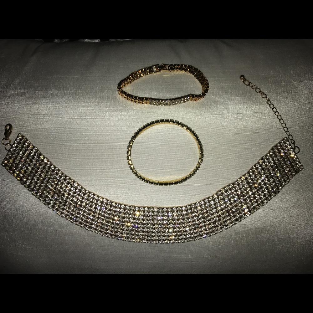 CHOCKER AND BRACELET JEWELRY SET❣️